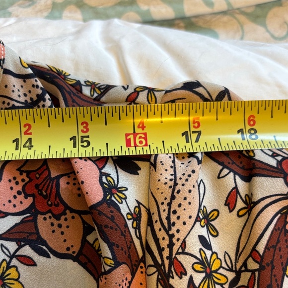 Oversized 70’s style Floral Blouse Tunic Burgundy - Picture 9 of 11